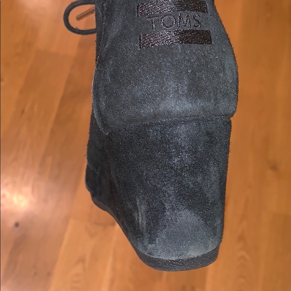 Toms Desert Wedge Suede Booties - Picture 5 of 8